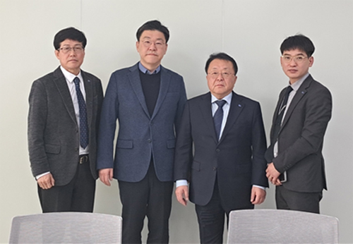 좌측부터 최병진 노조위원장, 