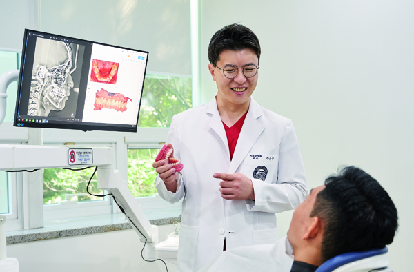 강동경희대치과병원 교정과 강윤구 교수